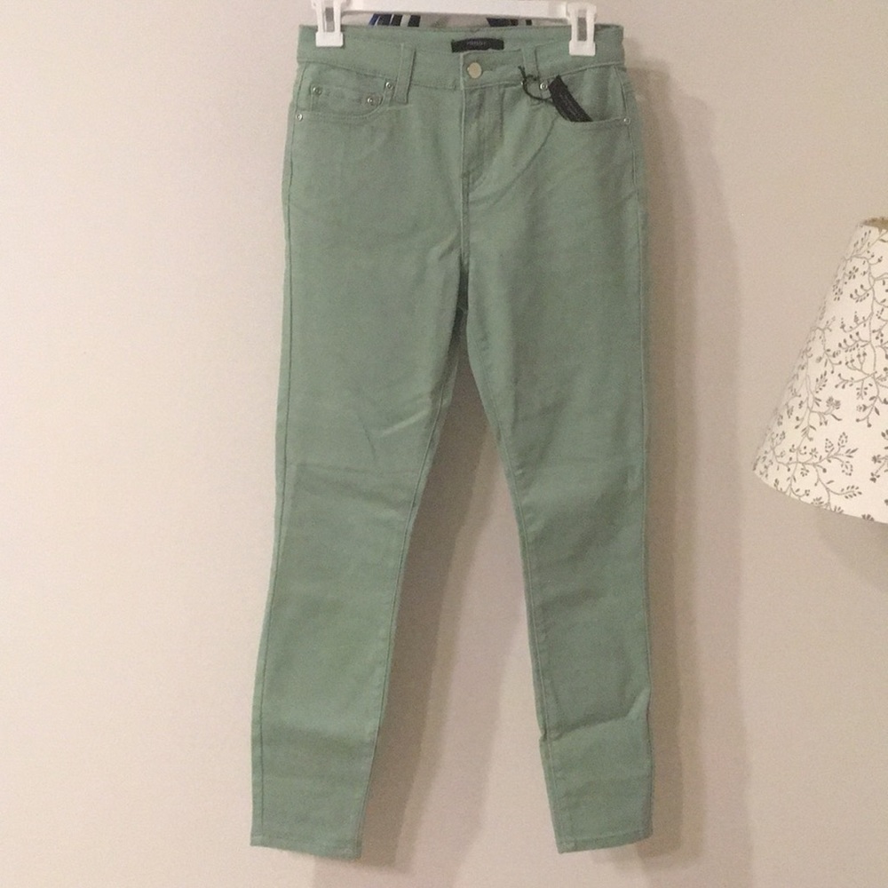 Forever 21 NWT jeans